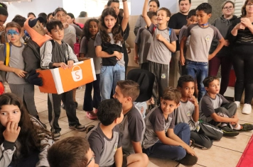 Foto - Desfile Mochila Maluca 2025 – Escola Irmã Dulce