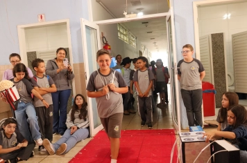 Foto - Desfile Mochila Maluca 2025 – Escola Irmã Dulce