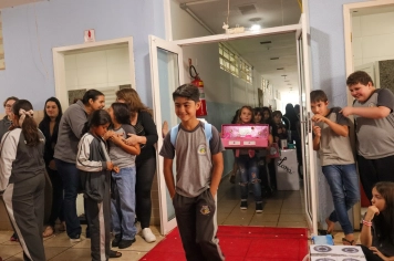 Foto - Desfile Mochila Maluca 2025 – Escola Irmã Dulce