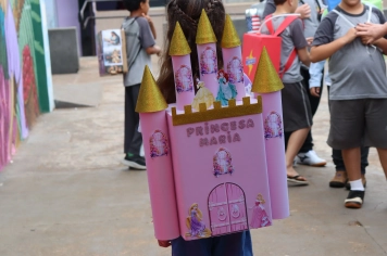 Foto - Desfile Mochila Maluca 2025 – Escola Irmã Dulce