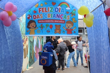 Foto - Desfile Mochila Maluca 2025 – Escola Irmã Dulce