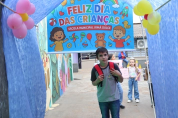 Foto - Desfile Mochila Maluca 2025 – Escola Irmã Dulce