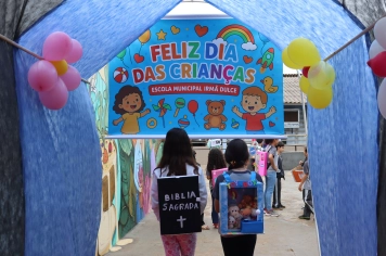 Foto - Desfile Mochila Maluca 2025 – Escola Irmã Dulce