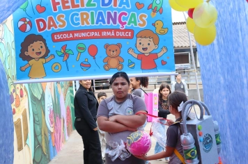 Foto - Desfile Mochila Maluca 2025 – Escola Irmã Dulce