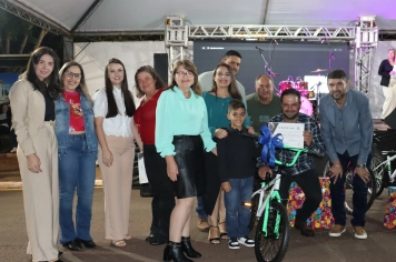 Foto - Entre Luzes e Palavras