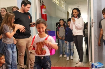 Foto - Desfile Mochila Maluca 2025 – Escola Irmã Dulce