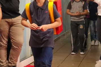 Foto - Desfile Mochila Maluca 2025 – Escola Irmã Dulce