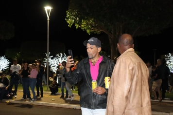 Foto - Entre Luzes e Palavras