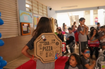Foto - Desfile Mochila Maluca 2025 – Escola Irmã Dulce