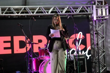 Foto - Entre Luzes e Palavras