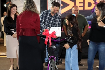 Foto - Entre Luzes e Palavras