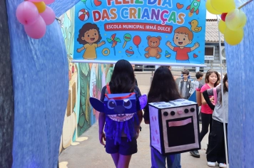 Foto - Desfile Mochila Maluca 2025 – Escola Irmã Dulce
