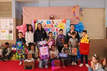 Foto - Desfile Mochila Maluca 2025 – Escola Irmã Dulce