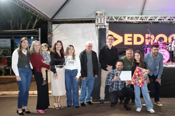 Foto - Entre Luzes e Palavras