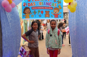 Foto - Desfile Mochila Maluca 2025 – Escola Irmã Dulce