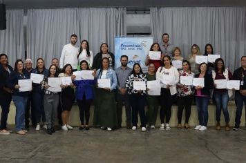 Foto - Unidade Móvel de Moda e Beleza