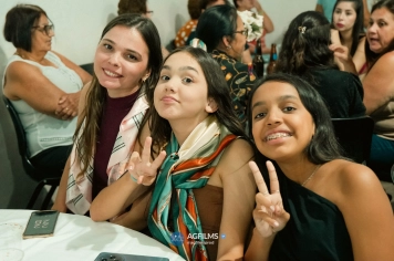 Foto - Uma Noite Para Elas: Dia da Mulher em Esperança Nova