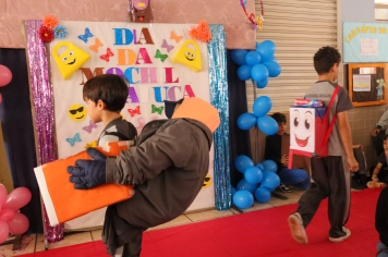 Foto - Desfile Mochila Maluca 2025 – Escola Irmã Dulce