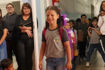 Foto - Desfile Mochila Maluca 2025 – Escola Irmã Dulce