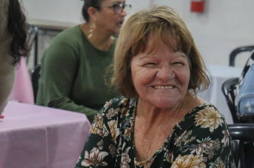 Foto - Unidade Móvel de Moda e Beleza