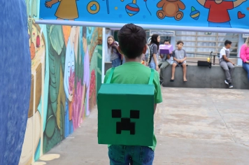 Foto - Desfile Mochila Maluca 2025 – Escola Irmã Dulce