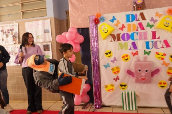 Foto - Desfile Mochila Maluca 2025 – Escola Irmã Dulce