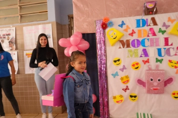 Foto - Desfile Mochila Maluca 2025 – Escola Irmã Dulce
