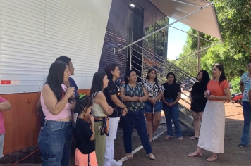 Foto relacionada - Encerramento do Curso de Maquiagem Social