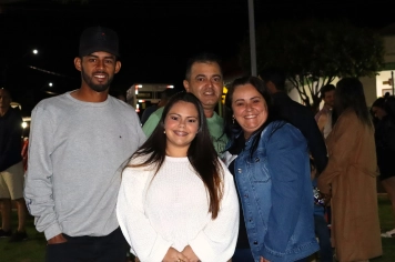 Foto - Entre Luzes e Palavras