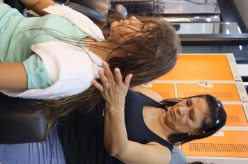 Foto - Unidade Móvel de Moda e Beleza