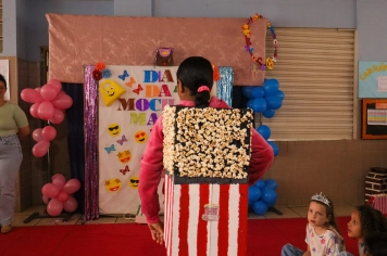 Foto - Desfile Mochila Maluca 2025 – Escola Irmã Dulce