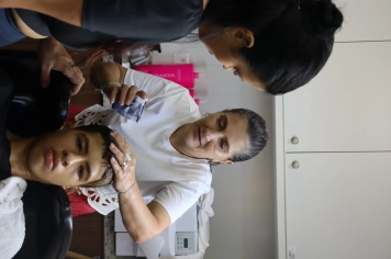 Foto - Unidade Móvel de Moda e Beleza