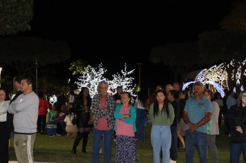 Foto - Entre Luzes e Palavras