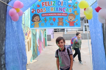Foto - Desfile Mochila Maluca 2025 – Escola Irmã Dulce