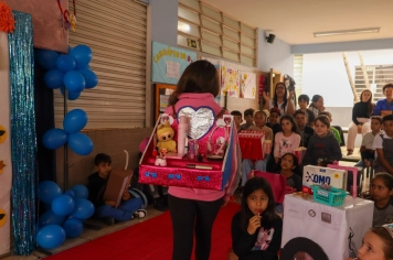 Foto - Desfile Mochila Maluca 2025 – Escola Irmã Dulce