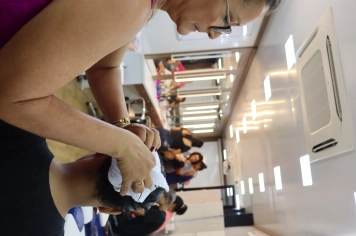 Foto - Unidade Móvel de Moda e Beleza