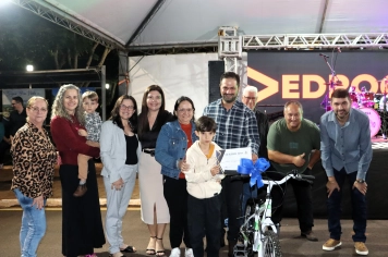 Foto - Entre Luzes e Palavras