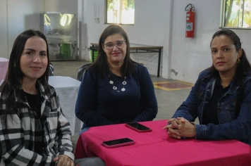Foto - Unidade Móvel de Moda e Beleza