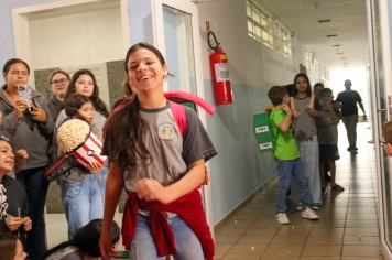 Foto - Desfile Mochila Maluca 2025 – Escola Irmã Dulce