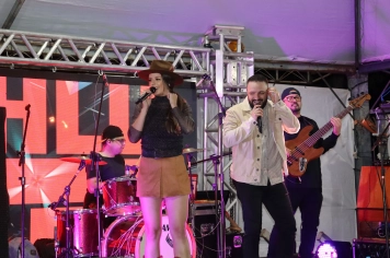 Foto - Entre Luzes e Palavras