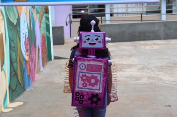 Foto - Desfile Mochila Maluca 2025 – Escola Irmã Dulce