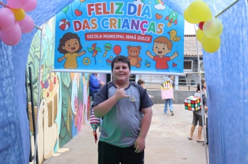 Foto - Desfile Mochila Maluca 2025 – Escola Irmã Dulce