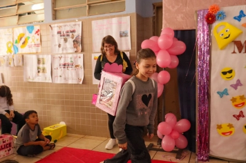 Foto - Desfile Mochila Maluca 2025 – Escola Irmã Dulce