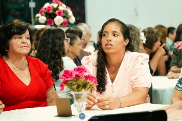 Foto - Uma Noite Para Elas: Dia da Mulher em Esperança Nova