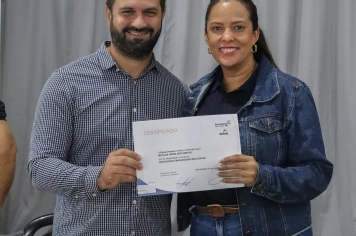 Foto - Unidade Móvel de Moda e Beleza