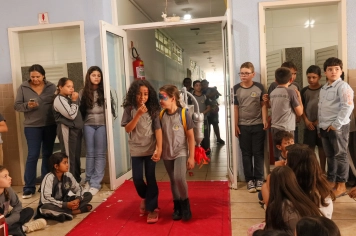 Foto - Desfile Mochila Maluca 2025 – Escola Irmã Dulce