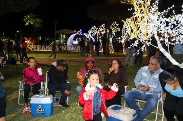 Foto - Entre Luzes e Palavras