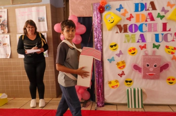 Foto - Desfile Mochila Maluca 2025 – Escola Irmã Dulce