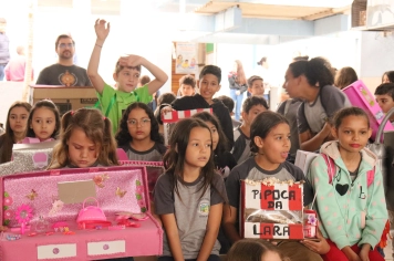 Foto - Desfile Mochila Maluca 2025 – Escola Irmã Dulce