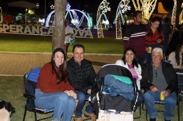 Foto - Entre Luzes e Palavras